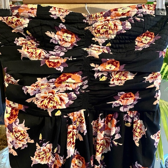 Revolve Floral Wide Leg Strapless Jumpsuit - Picture 12 of 14